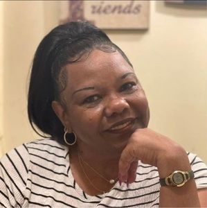 Meet your Posher, Shirley